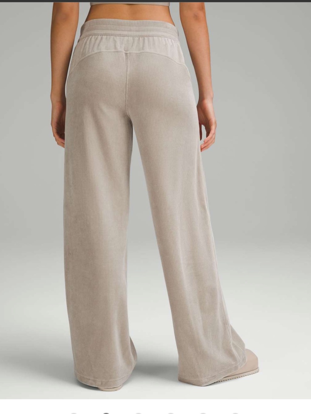 NWT Size 8 Scuba MR Wide-Leg Pant Velvet Cord, Beige